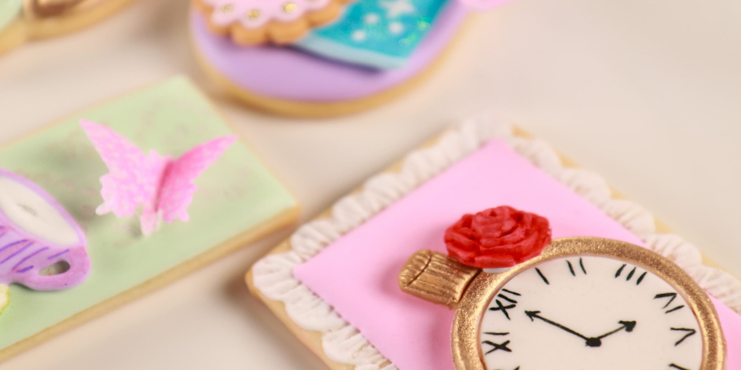 Lizzy Frizzy Bakery brings your creative dessert ideas to life. From cookies to cakes, She craft unique and stunning treats.